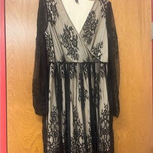 SHEIN Black Lace Long Sleeve Dress